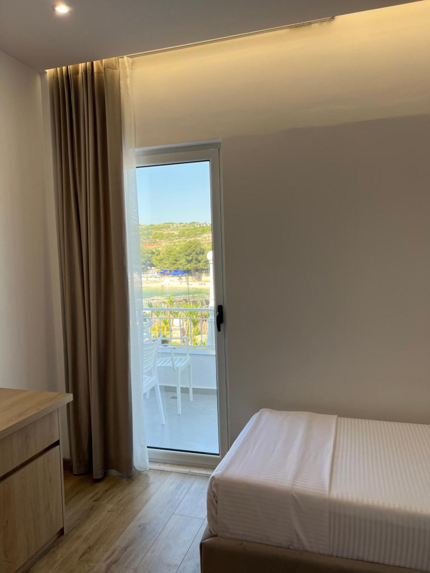 Emar Beachfront Hotel Ksamil Extérieur photo